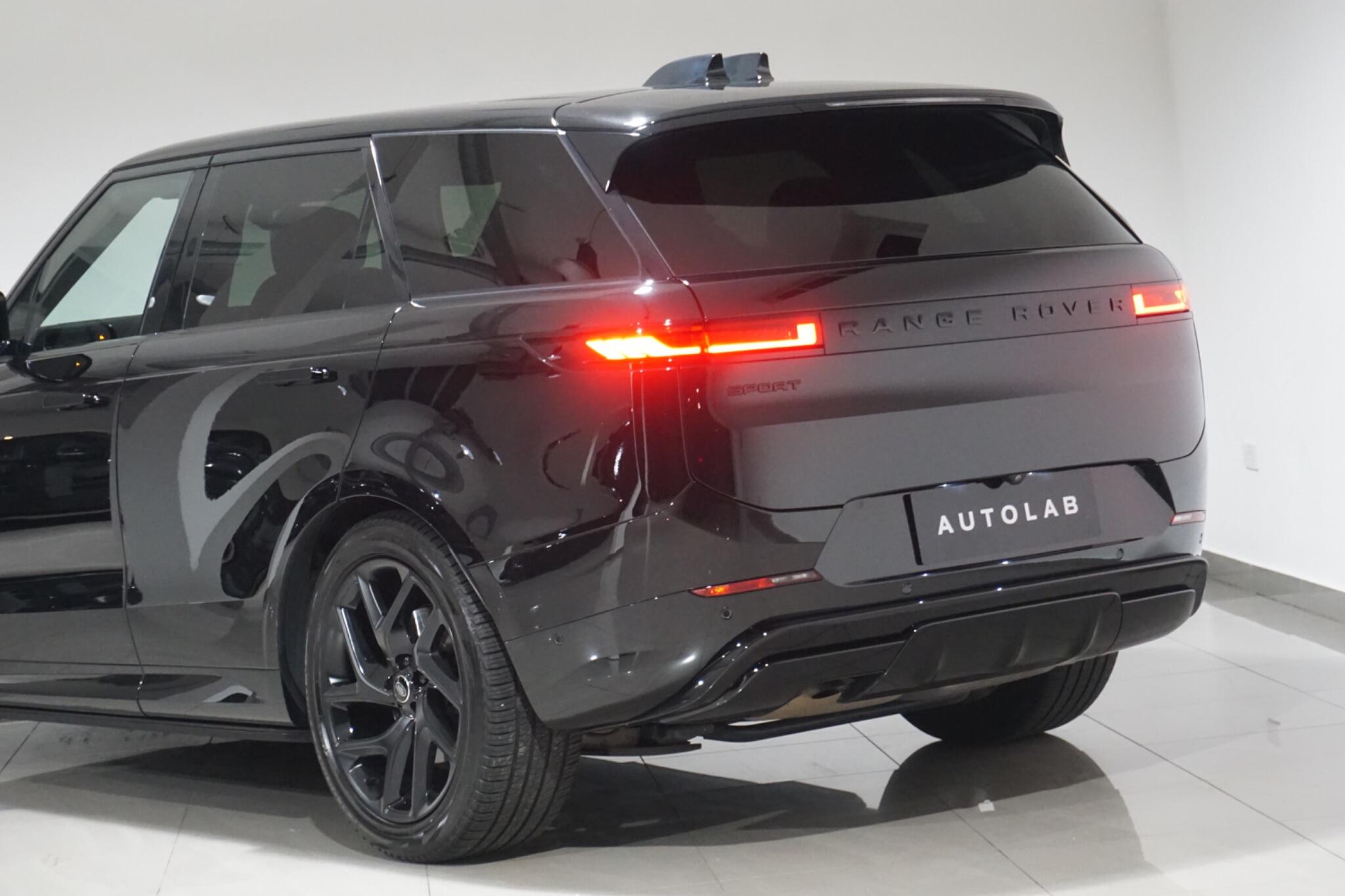 Land Rover Range Rover Sport 3.0 D300 MHEV Dynamic SE Auto 4WD Euro 6 (s/s) 5dr
